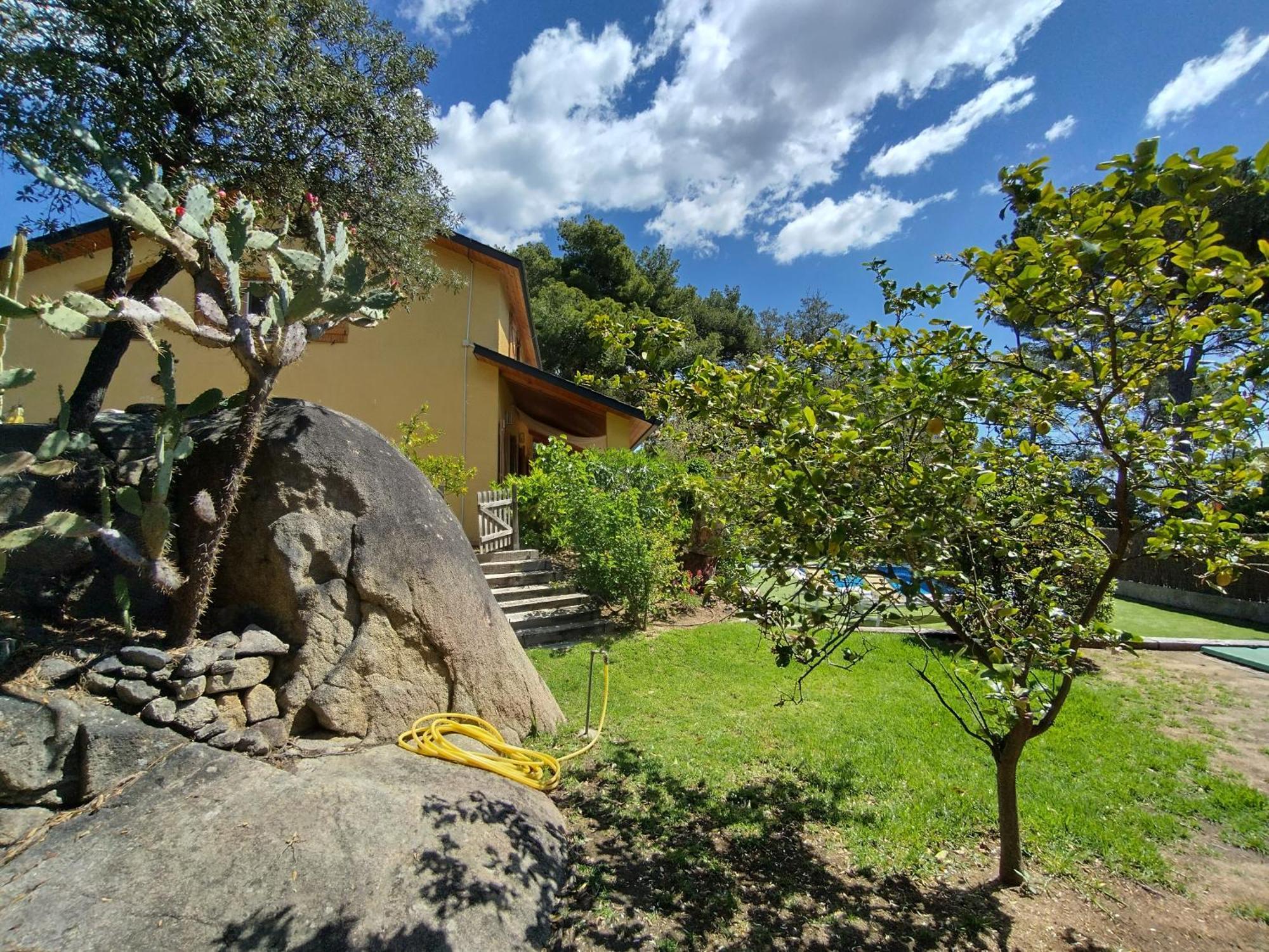 Casa Feliz Villa Sant Cebria de Vallalta Exterior photo