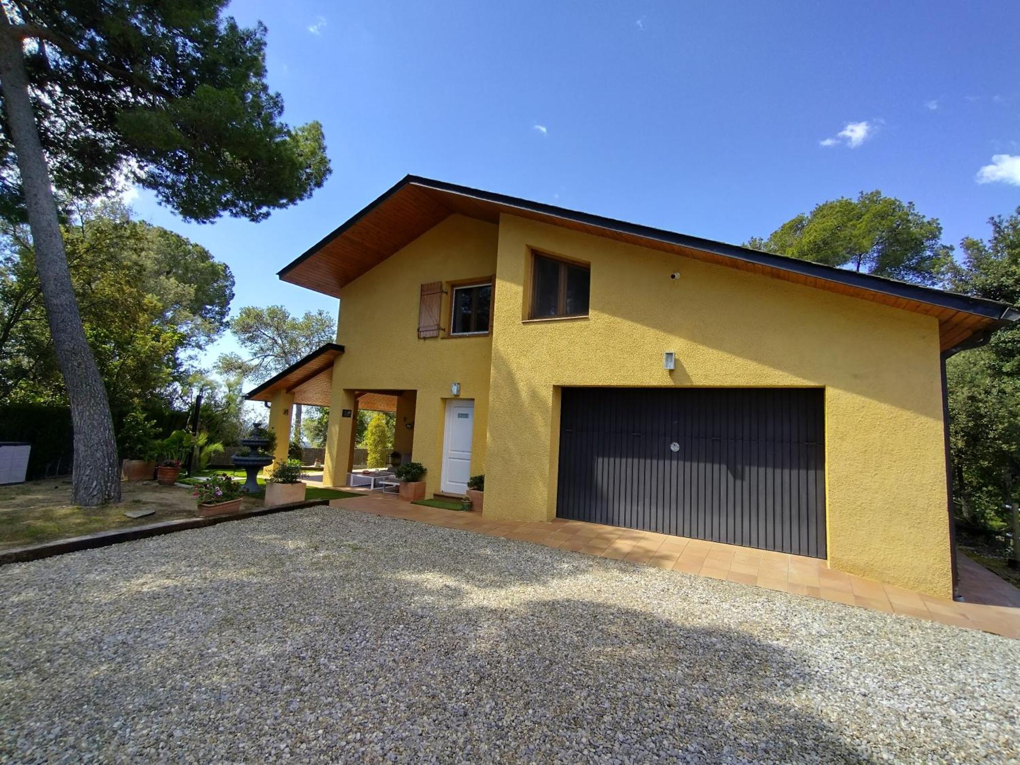 Casa Feliz Villa Sant Cebria de Vallalta Exterior photo